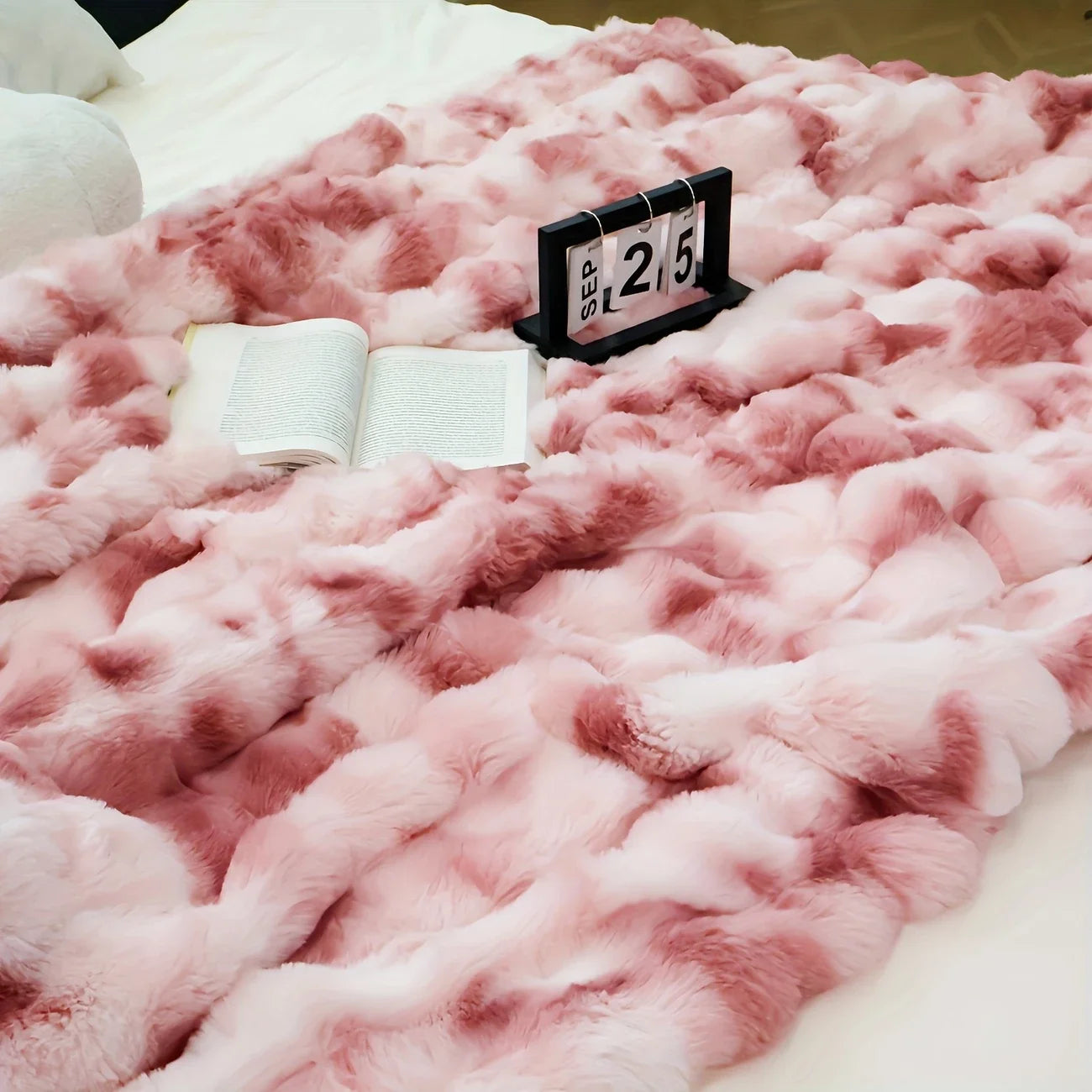 Luxury Faux Rabbit Fleece Throw Blanket